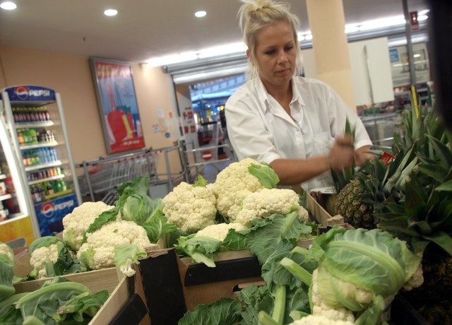 Promocje w Koszalinie. Szukamy tanich produktówW dobrych cenach są owoce i warzywa.