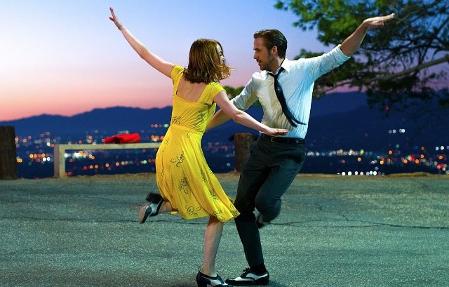 W „La La Land” główne role grają Emma Stone i Ryan Gosling