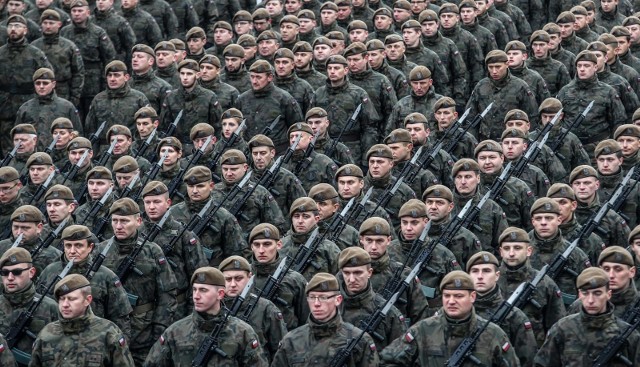 Żołnierze Podkarpackiej Brygady Wojsk Obrony Terytorialnej przysięgę złożyli pod koniec listopada 2017 r.