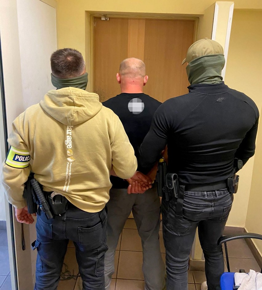 Policyjni wywiadowcy z Bydgoszczy zatrzymali poszukiwanego torunianina
