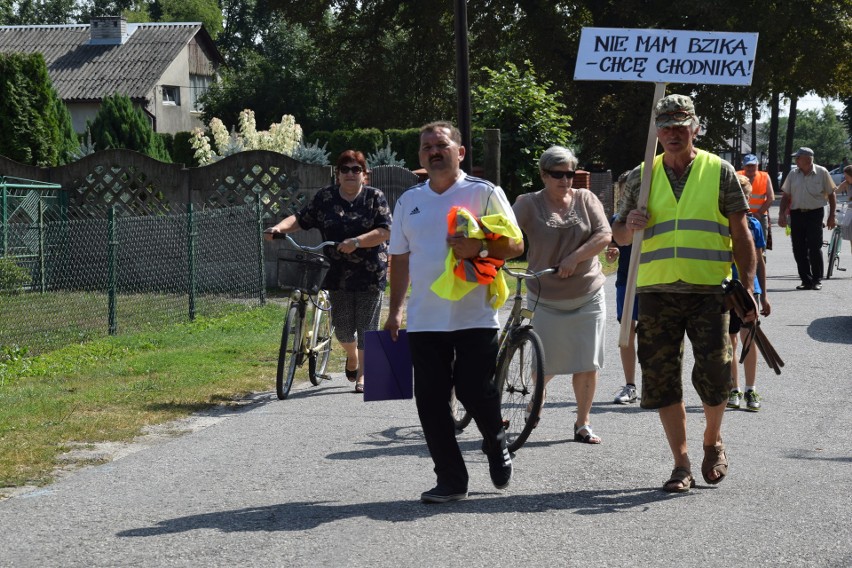 Protest na DK78 w Goleniowach. Mieszkańcy chcą mieć chodnik