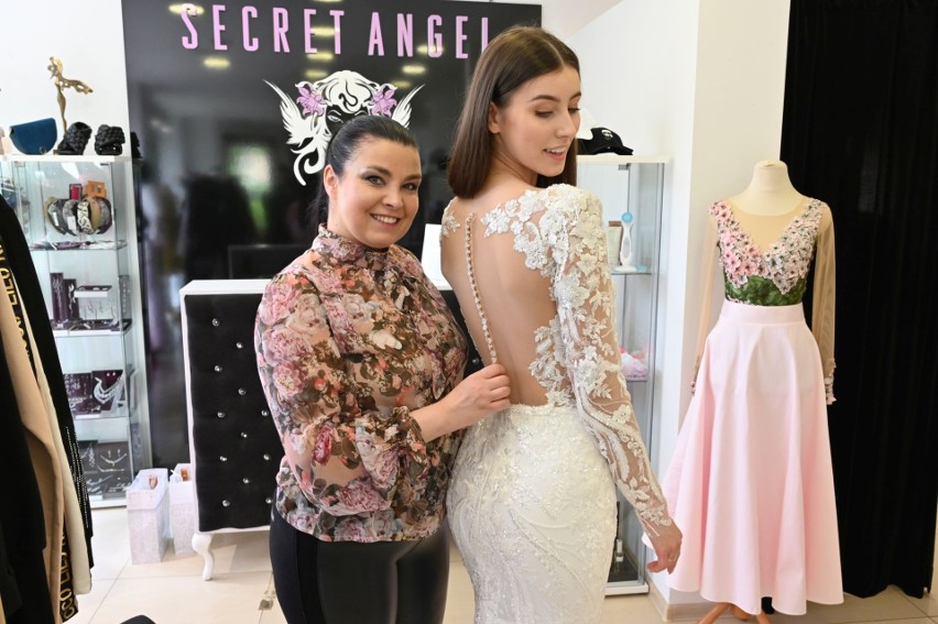 Miss Polski w swojej ślubnej sukni szytej w kieleckim salonie Secret Angel. Wygląda zniewalająco (ZDJĘCIA)
