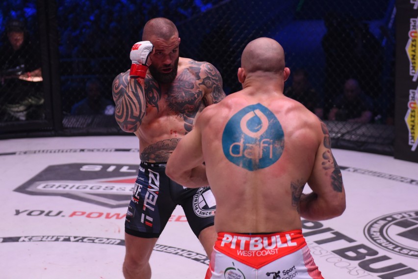 KSW 45. Michał Materla powalczy o pas wagi średniej, tytuł w ciężkiej nie dla Karola Bedorfa