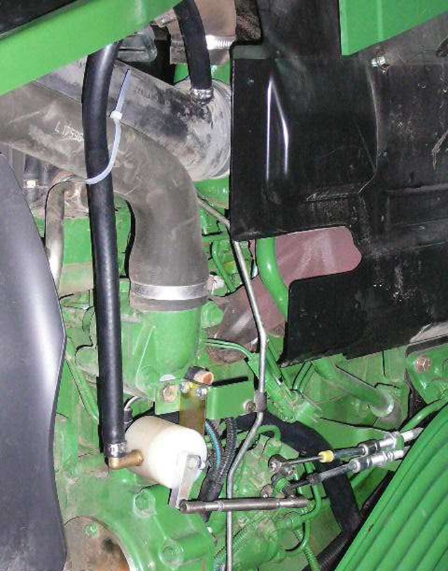 Traktor może być tańszy w obsłudze, jeśli do oleju napędowego dodać gazuWiesław Włazałek pierwszą gazową instalację w silniku diesla zainstalował 22 lata temu