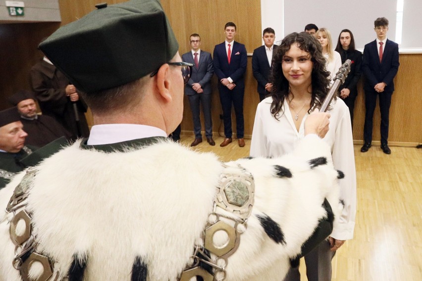 Lublin. Studenci z Politechniki Lubelskiej uroczyście rozpoczęli rok akademicki