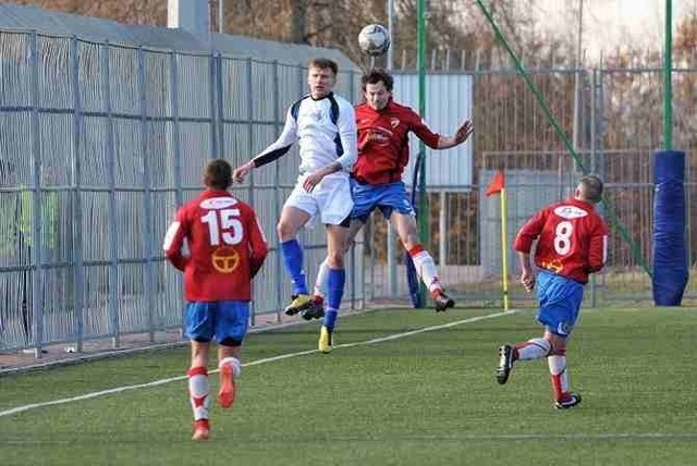 Piłkarze Gwardii i Bałtyku intensywnie przygotowują się do nowego sezonu w Bałtyckiej trzeciej lidze