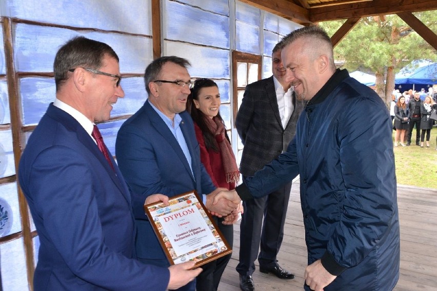 Jedzenie i Zabawa. Oto najlepsze lokale w województwie świętokrzyskim w 2016 roku!