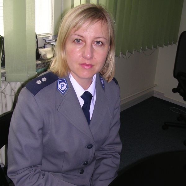 Beata Jędrzejewska-Wrona, oficer prasowy tarnobrzeskiej policji: - Jeżeli kierowca mandat przyjmuje, kwituje to własnym podpisem. Od tej chwili mandat jest prawomocny.