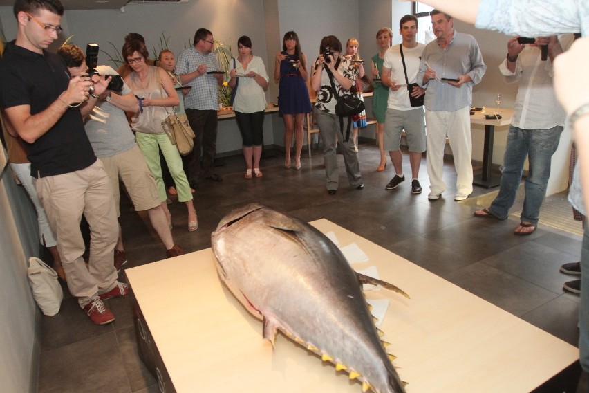 150-kilogramowy tuńczyk w Łodzi