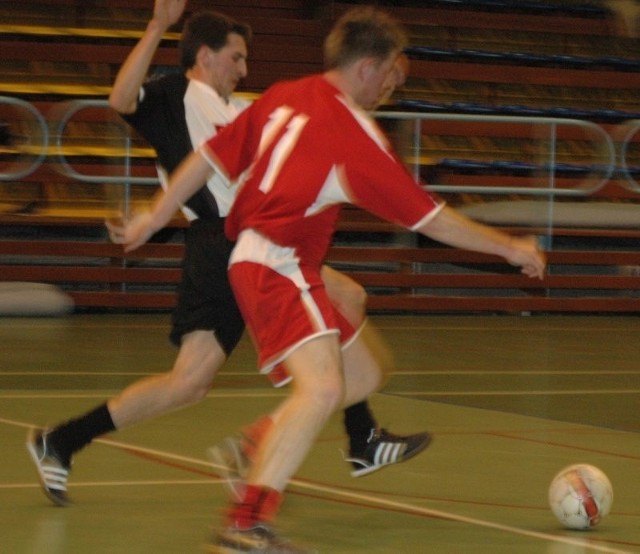 W rozgrywkach ligi halowej w Oleśnie bierze udział 8 amatorskich klubów