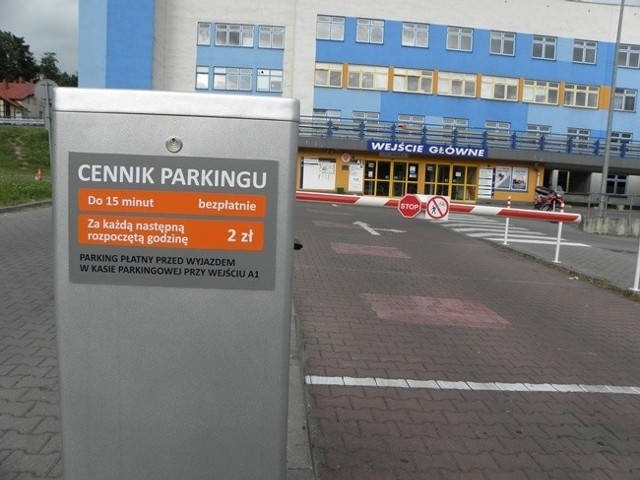Od 20 czerwca zmieniono zasady korzystania z parkingu przy Szpitalu Śląskim w Cieszynie