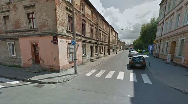 Widok na skrzyżowanie św. Jana z Sienkiewicza w Chełmży - zrzut z ekranu dzięki Google Street View