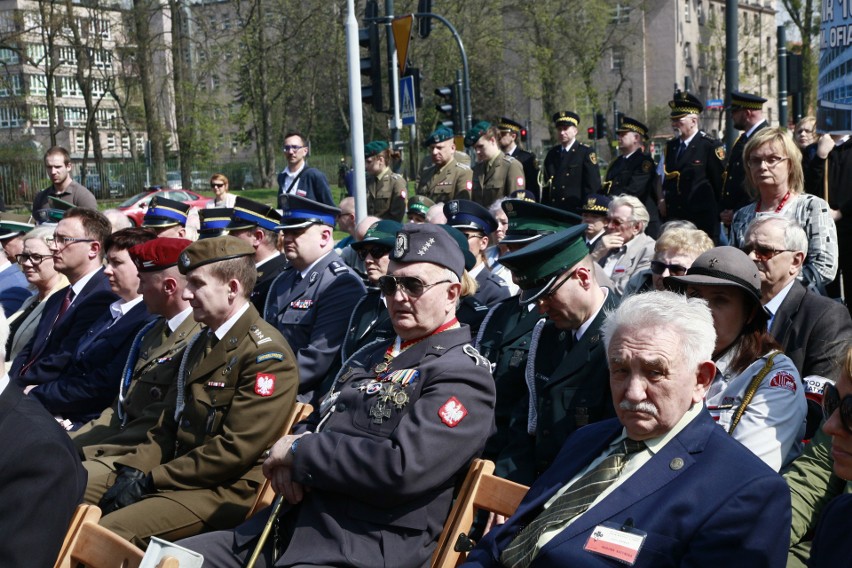 Obchody 78. rocznicy zbrodni katyńskiej w regionie łódzkim [ZDJĘCIA]