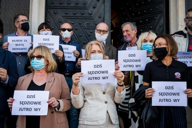 W poniedziałek (21.09.) w całej Polsce - także w Bydgoszczy - odbyły się demonstracje poparcia dla sędzi Beaty Morawiec.