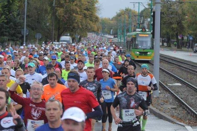 W ubiegłym roku do mety PKO Poznań Maratonu dobiegło prawie 6 tysięcy zawodników.