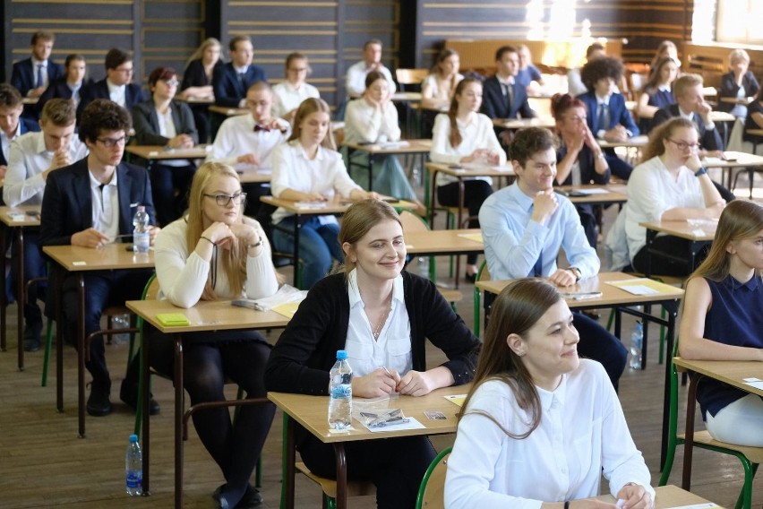 HISTORIA MATURA 2018 ODPOWIEDZI, ROZWIĄZANIA ARKUSZE CKE...