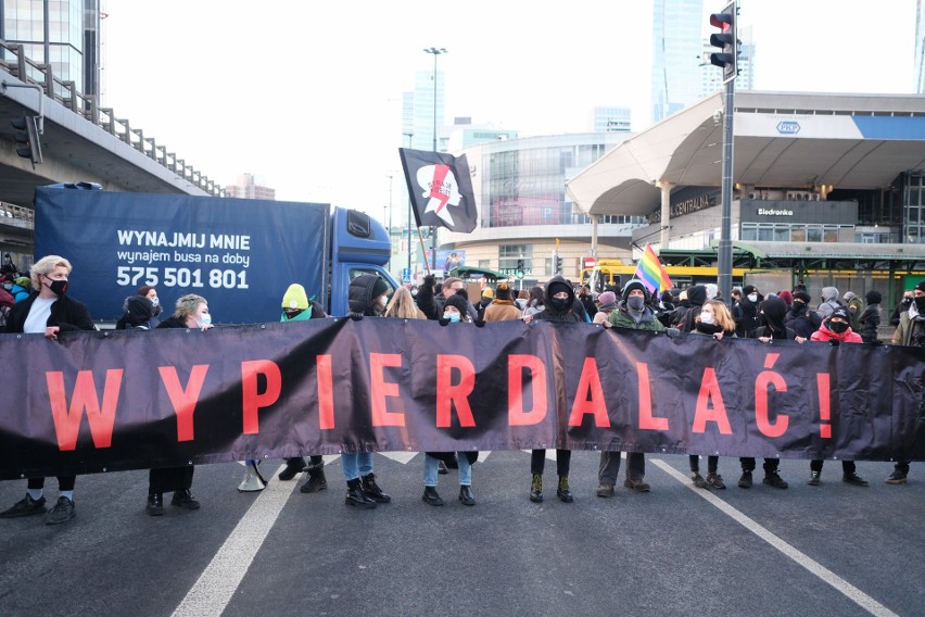 Ogólnopolski Strajk Kobiet organizuje dzisiaj manifestacje w...