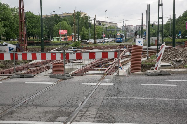 Tak wyglądały prace remontowe na rondzie Kocmyrzowskim w maju 2017 r.