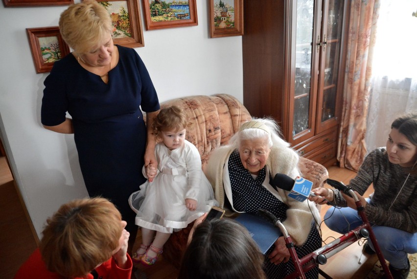 Recepta na długowieczność Julianny Gziut. Najstarsza lublinianka świętuje 106. urodziny (ZDJĘCIA)