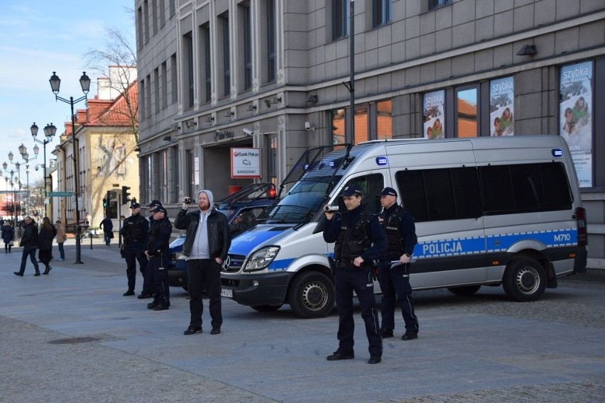 Białystok. Marsz antyimigracyjny. Białystok wolny od...