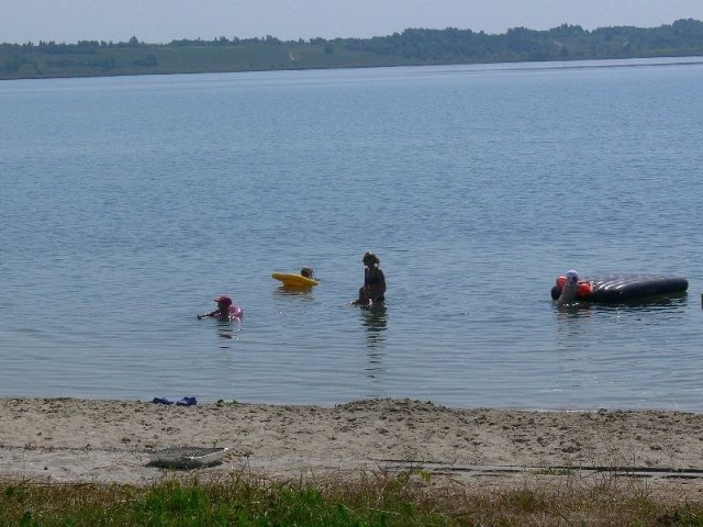 Sezon turystyczny nad Jeziorem Tarnobrzeskim został rozpoczęty 1 maja i potrwa do końca września. W tygodniu ruch jest niewielki. Tłumy zjeżdżają w weekendy.