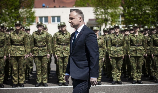Prezydent Andrzej Duda ponownie odwiedzi Koszalin. Tutaj podczas wizyty w Centralnym Ośrodku Szkolenia Straży Granicznej w maju 2022 roku.