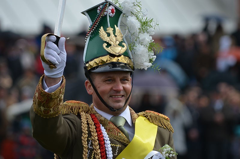 Tradycja barwnych oddziałów straży grobowych jest...