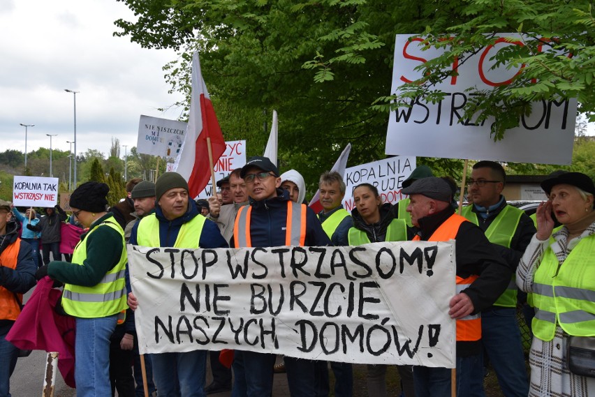 Protest przeciwko wstrząsom pod kopalnią Janina w Libiążu