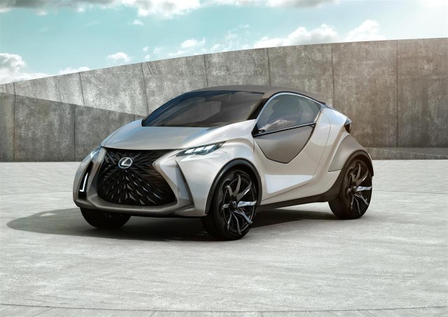 Lexus LF-SARozważania zaczęły się już jakiś czas temu, po premierze Lexusa LF-SA, czyli małego crossovera przeznaczonego do miasta. Fot. Lexus