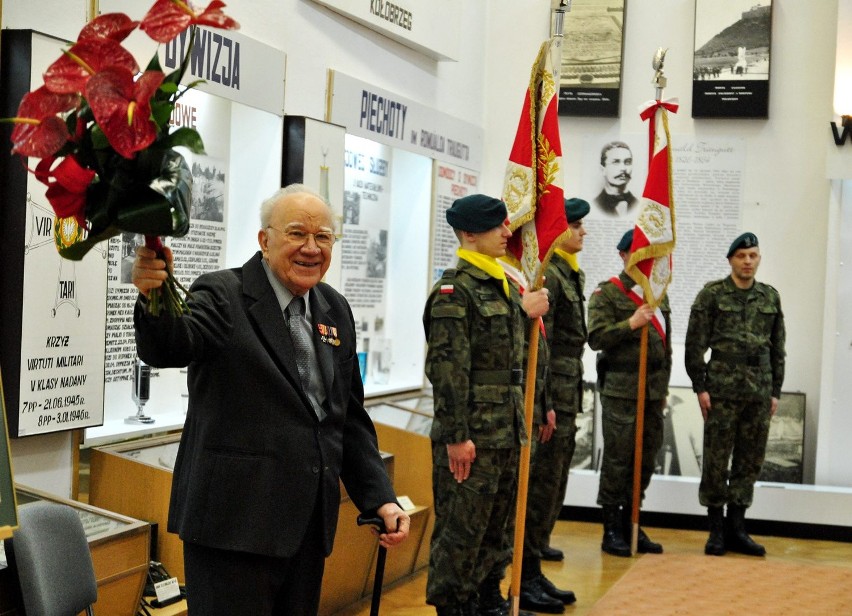 Władysław Przeniosło, najstarszy artylerzysta, obchodził 90. urodziny
