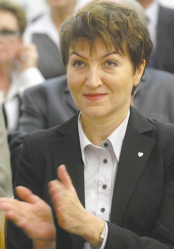 Elżbieta Polak (PO). Była burmistrz Małomic, od 2008 wicemarszałek województwa lubuskiego. Ukończyła studia na Wydziale Prawa i Administracji Uniwersytetu Wrocławskiego.