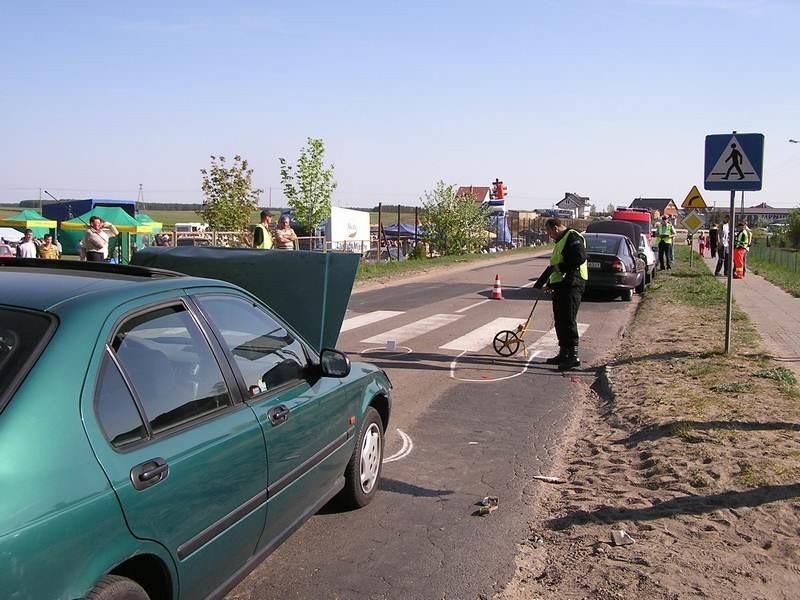 Dwoje dzieci w wieku 3 i 6 lat oraz 21-letnia kobieta...