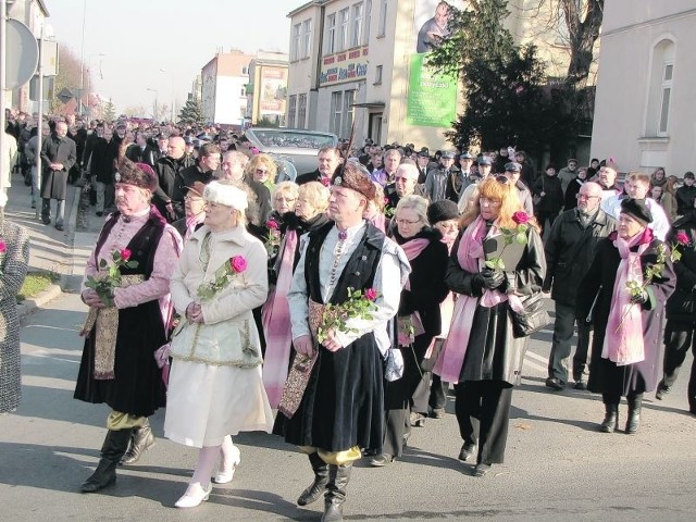 Pogrzeb burmistrza Tadeusza Federa odbył się 12 listopada 2011 r.