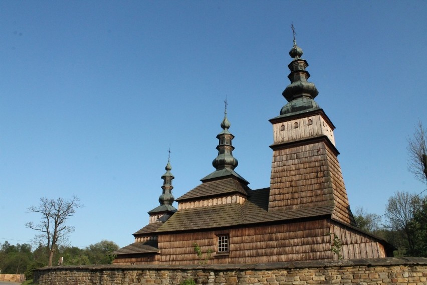 Cerkiew Opieki Matki Bożej w Owczarach, zbudowana w 1653,...