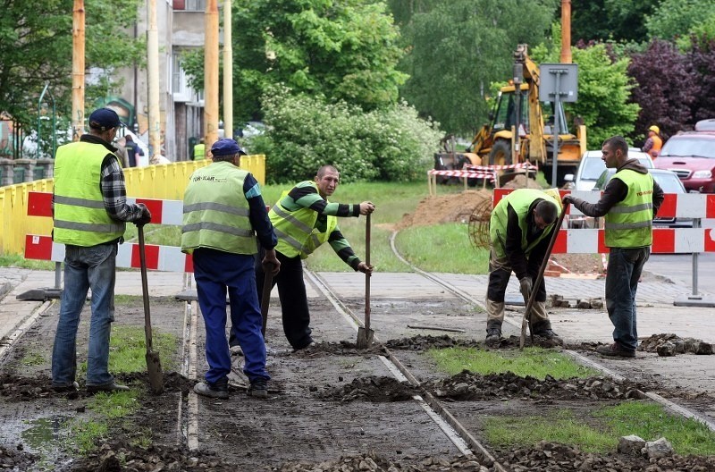 Remont torowiska na ul. Wawrzyniaka w Szczecinie         