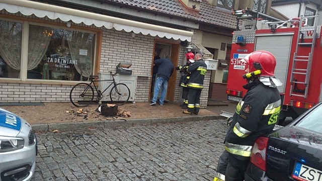 Strażacy działali przy ulicy Warownej w Stargardzie.