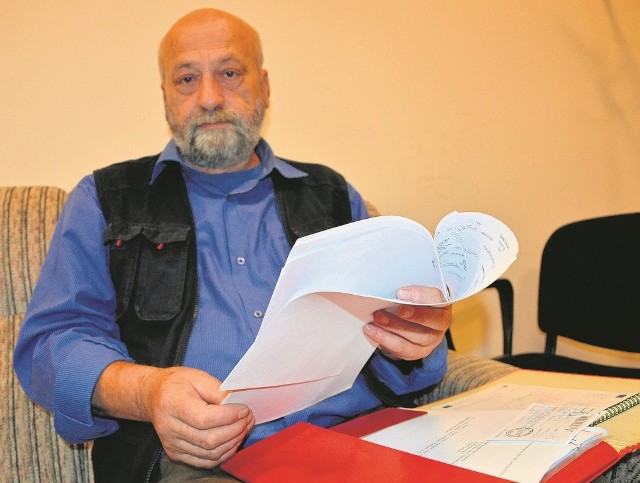 63-letni Józef Dawid zgromadził dokumentację dotyczącą batalii z KRUS-em