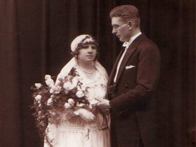 Młoda para - Elżbieta z Błażyńskich i Leon Wiśniewscy, 1928 rok