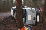 Wypadek śmiertelny na drodze Puchały – Popławy. 19-latek nie żyje (zdjęcia)