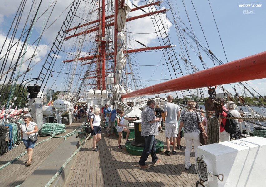 The Tall Ships Races: Ogromny Sedov robi wrażenie. Zachwyceni turyści na pokładzie [WIDEO, ZDJĘCIA]