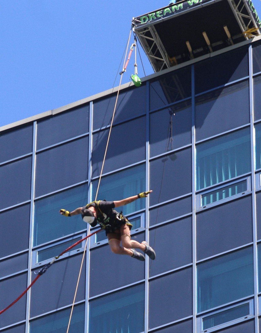 Polacy może nie wynaleźli skoków na bungee, za to stworzyli...