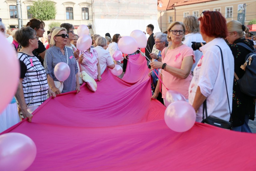 Marsz Różowej Wstążki po raz kolejny przeszedł ulicami Lublina. Zdjęcia
