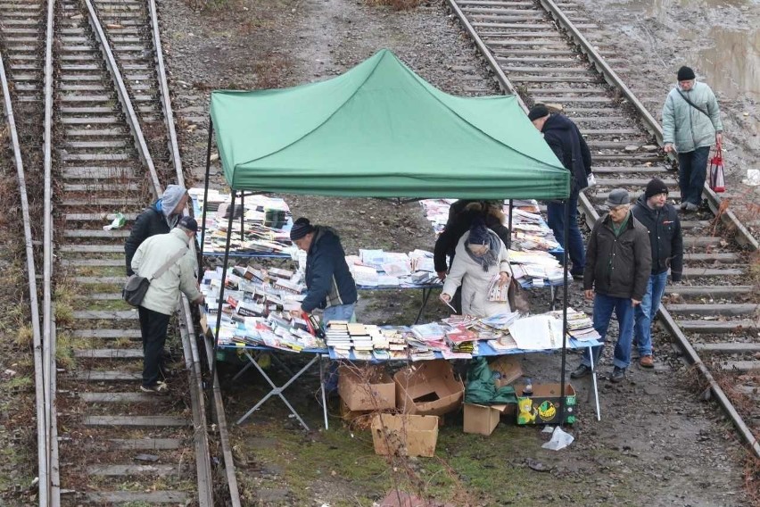 Targ na Świebodzkim. Obraz nędzy i rozpaczy. To ma być europejska metropolia?