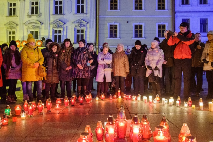 Największe serce świata zapłonęło także w Tarnowie [ZDJĘCIA]