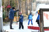 Mnóstwo narciarzy na stoku na Stadionie w Kielcach. Korzystali z pięknej pogody (ZDJĘCIA)