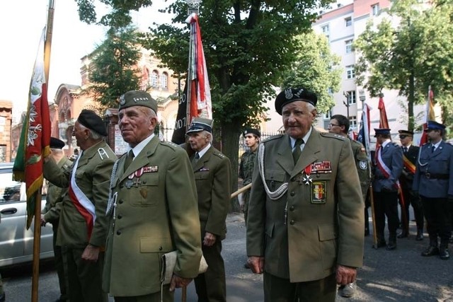 Rocznicę Powstania, łodzianie uczczą jak co roku na Starym Cmentarzu