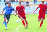 IV liga. Ciekawe derby w Jędrzejowie. Wierna Małogoszcz znów pechowa 