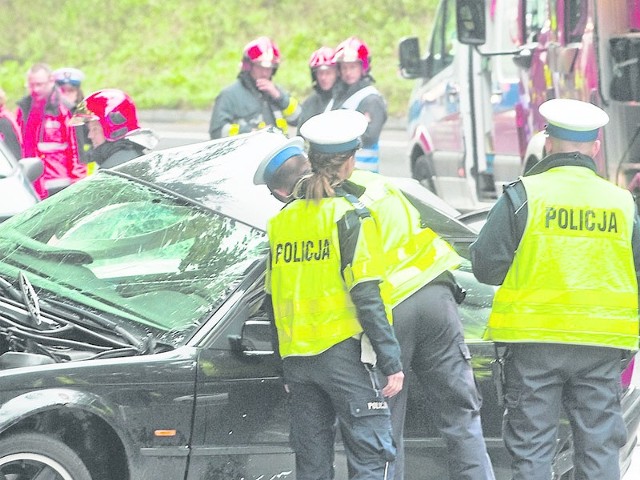 Wrzesień 2014. Na ul. Gdańskiej na krajowej drodze nr 6 (wyjazd z Koszalina) zginął 28-letni kierowca BMW