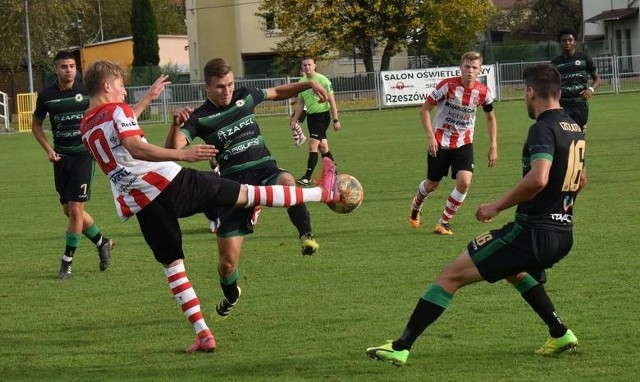 Izolator Boguchwała i Resovia II odpadły z rozgrywek RPP po porażkach z zespołami z niższej ligi.