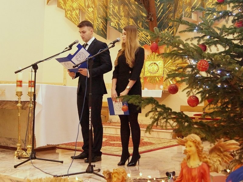 W Kielcach odbyła się Gala Finałowa XIV edycji Świętokrzyskiego Festiwalu Kolęd i Pastorałek imienia księdza Piotra Klimczyka [ZDJĘCIA] 